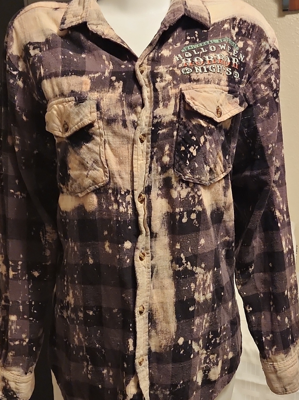 Universal Distressed Plaid Shirt Jacket - Black & Cream